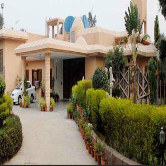 Luxury Stay With Palatial Suites, New Delhi 3